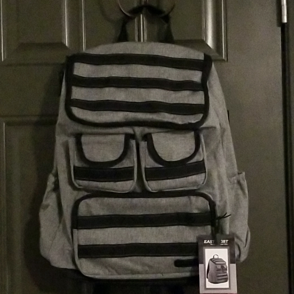 Eastsport Deluxe Cargo Backpack
